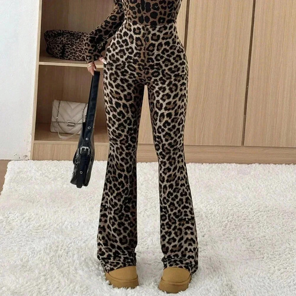 Multicolor Casual Women's Leopard Print Square Neck Long Sleeve Flared Jumpsuit - Picture 3 of 6